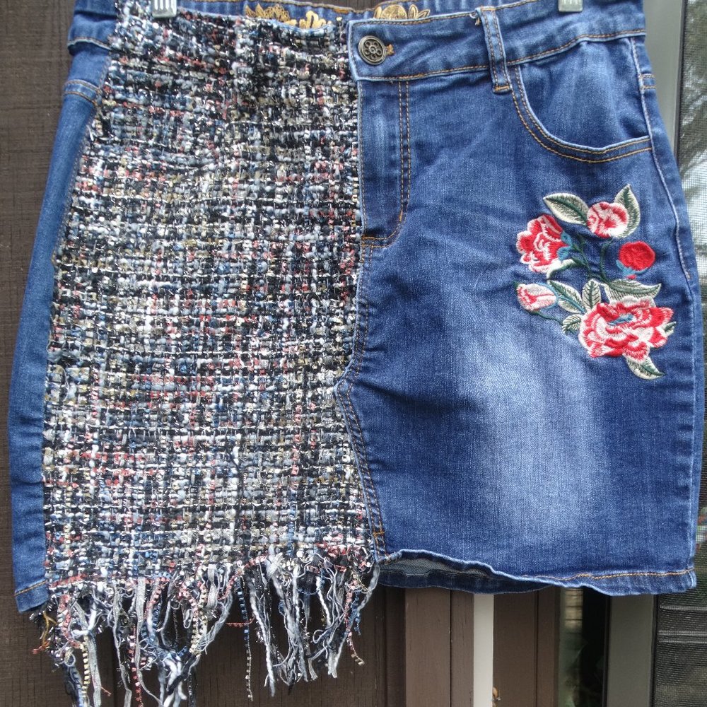 Desigual EXOTIC JEANS mini DENIM SKIRT Medium, embroidered, fringe
